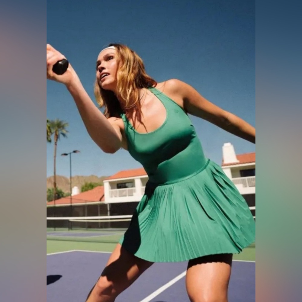 NWT Lululemon Scoop neck Pleated Tennis Dress Racerback  CASG Green 10